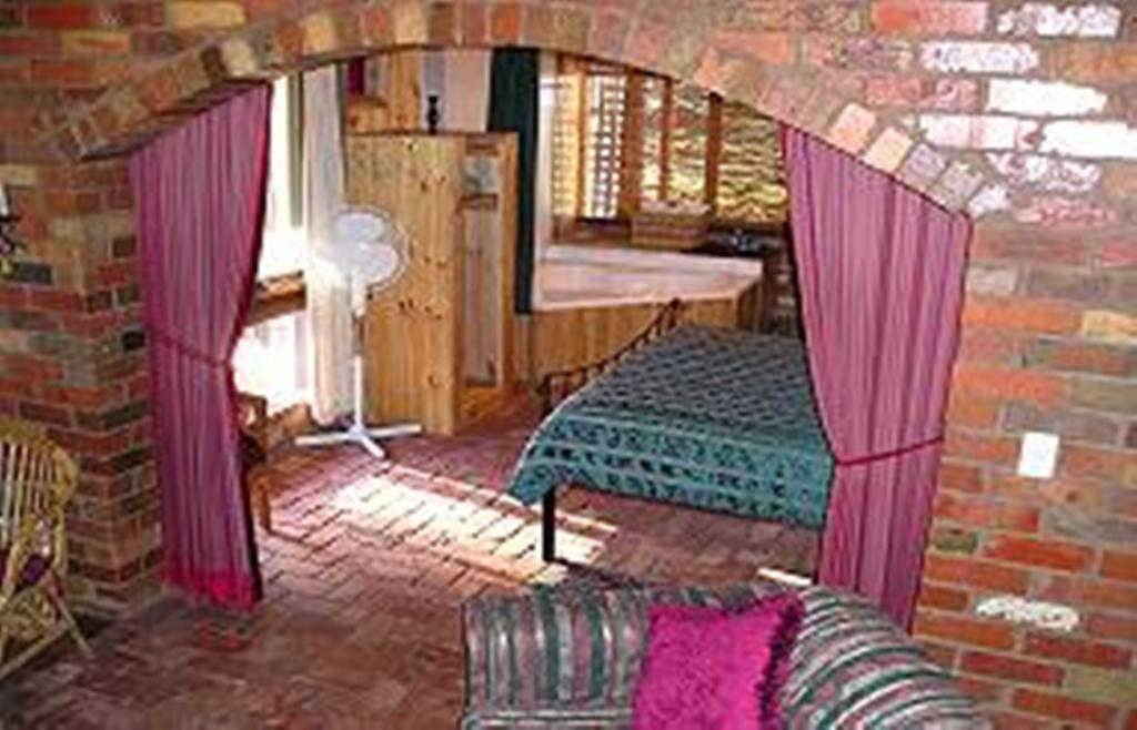 Moonbeam Cottages & Rainbow Cafe Moonambel Exterior foto