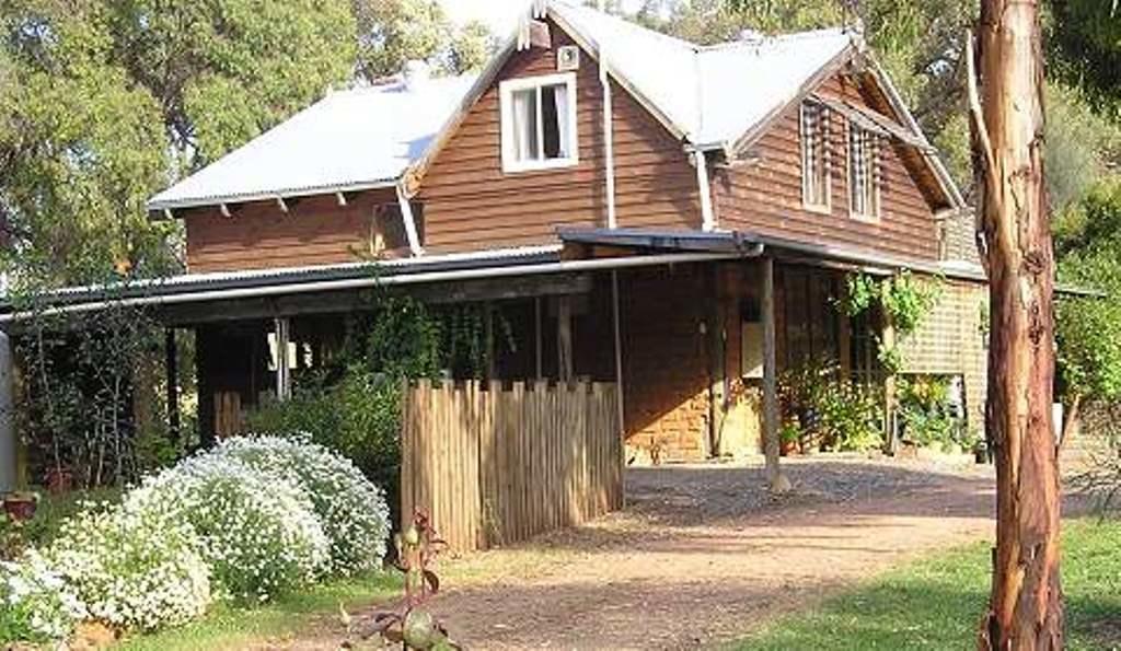 Moonbeam Cottages & Rainbow Cafe Moonambel Exterior foto